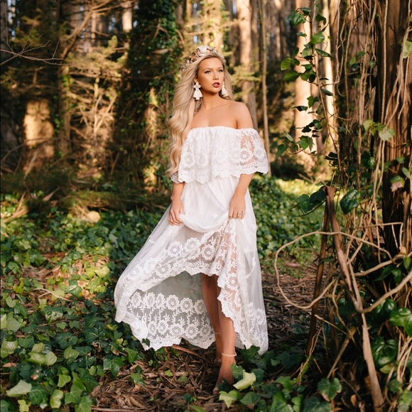 L'Atiste White Lace Maxi Dress Off-the-Shoulder - Picture 2 of 10